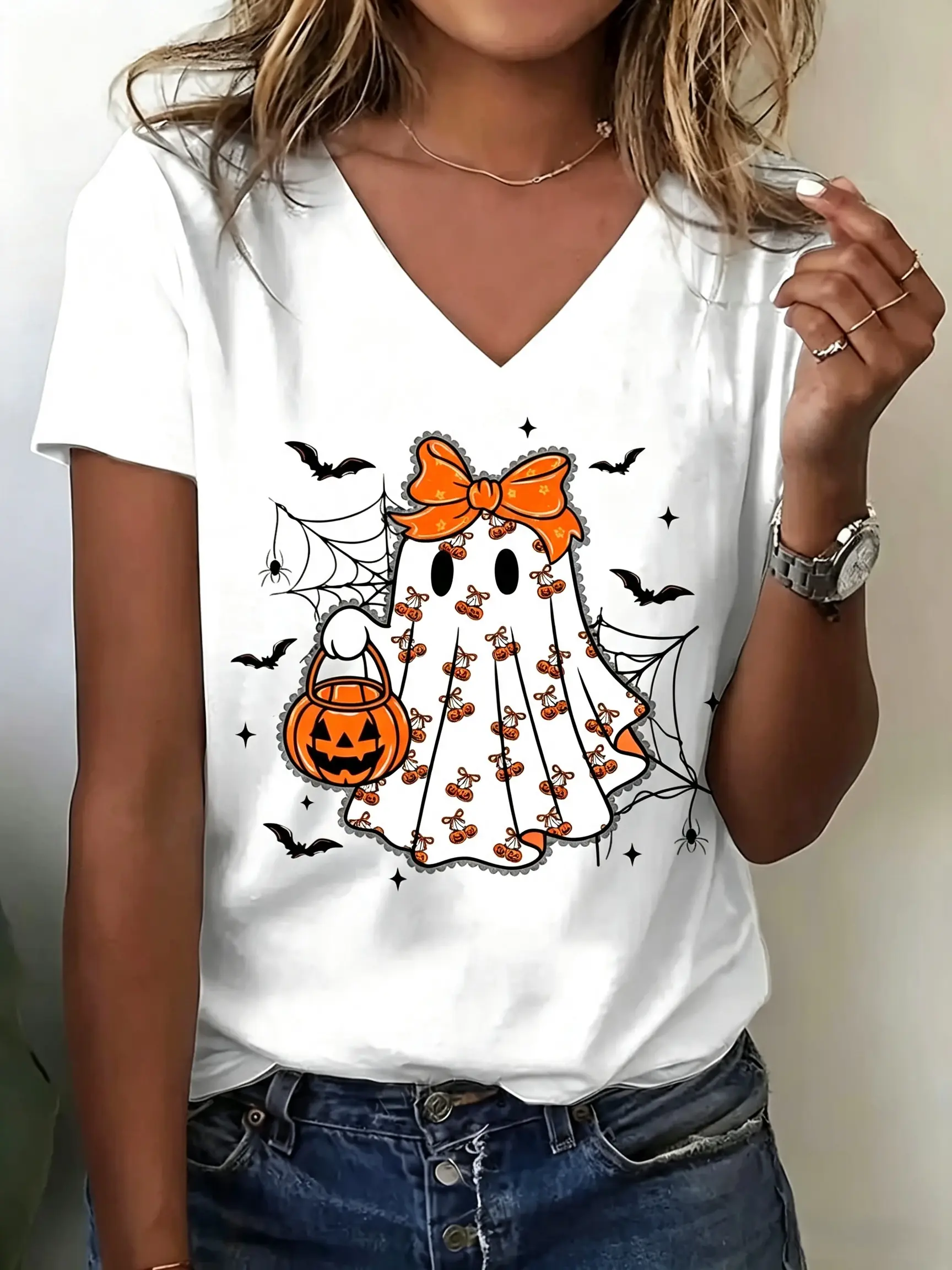 Women'S V-Neck T-Shirt, Standard Size, Elegant Halloween Pattern, Suitable for Daily Life, Going Out, And Casual Wear, Best Choice for Friends And Family, Elegant Loose-Fitting Short-Sleeved Summer New Women'S Clothing