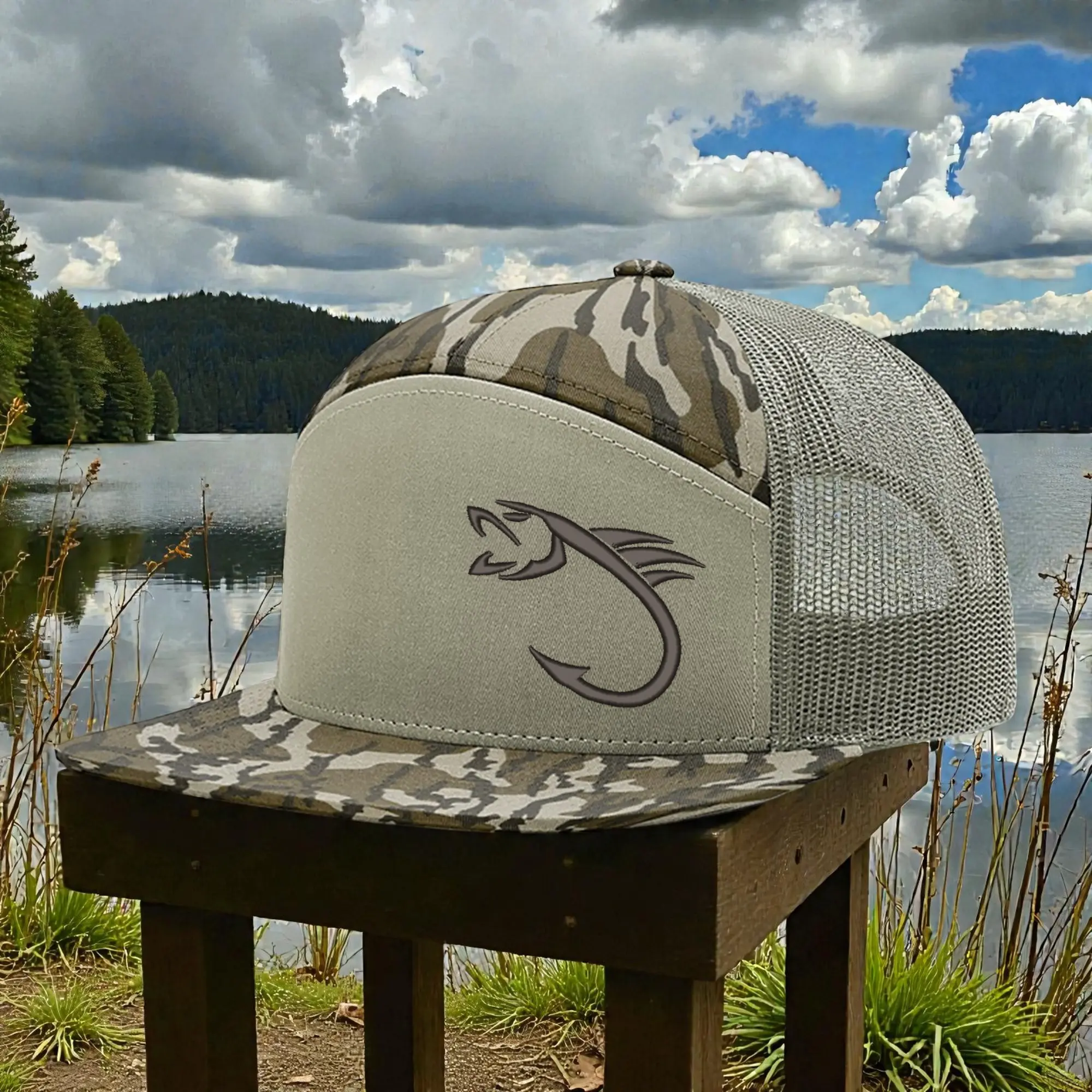 Mens Casual Embroidered Fishhook Graphic Trucker Hat - Adjustable Expandable Snap Closure, Breathable Mesh Back, Fisherman Hunting-Themed Outdoor Cap - Ideal for Fishing Enthusiasts, Mens Hats, Fisherman Hats