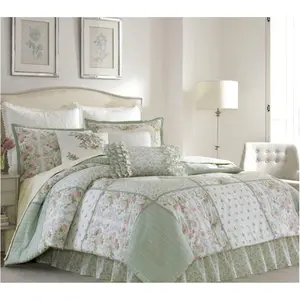 Laura Ashley Ha rper Bright Gre en King Comfort er Set