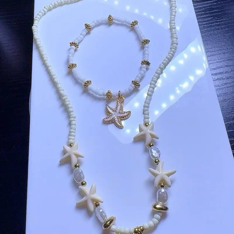 Dreamy Charms Handmade White & Gold Starfish Beaded Bracelet
