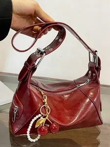 Niche Valentine's Day gift Pearl cherry pendant light luxury retro one-shoulder bag, romantic gift one-shoulder handbag, stylish casual versatile shoulder bag, Fashionable shoulder bag, suitable for dating, Pu Tote Satchel