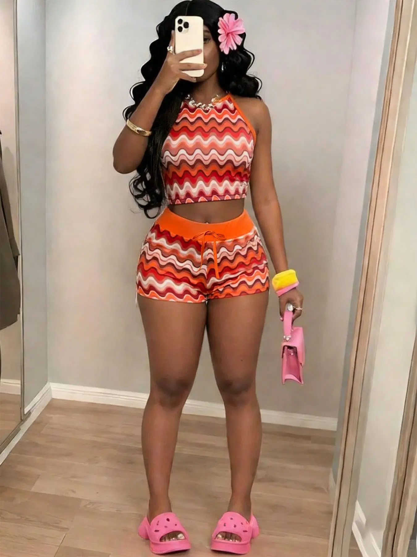 Retro Wave Print Halter Top Sleeveless & Shorts Two Piece Set, Halter Neck Set, Women's Y2K Style Casual Fashion Outfit for Party & Streetwear Womenswear Clothes, Comfy Summer Sets
