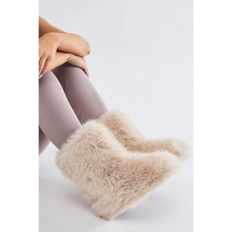 Chilly Days Booties - Beige