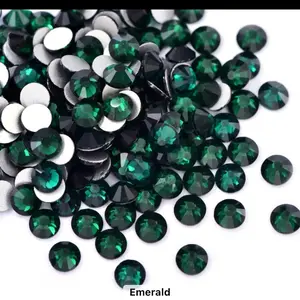 SS16 Emerald Glass Rhinestones