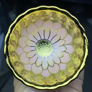 Master Jianzhan handcrafts tea cups