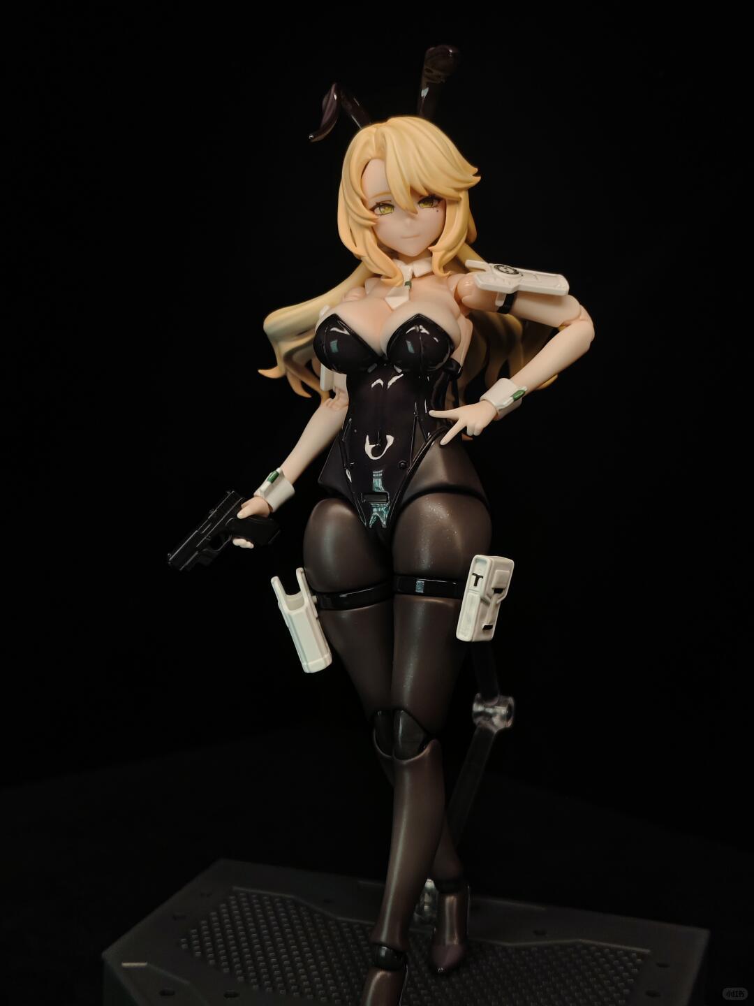 Funtasy Planet Erena Bunny Girl Mecha 1/12 Scale Anime Action Figure, Articulated with Pre-Assembled DIY Gear Kit, Pro-Finish Hybrid Fun Tactical Gear Set, Anime Action Figures