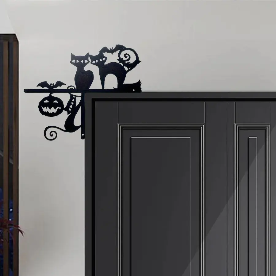 Gothic Metal Halloween Door Decor, Cat & Pumpkin Lantern Design, Easy to Hang, Durable Material, Perfect for Home Party Haunted House