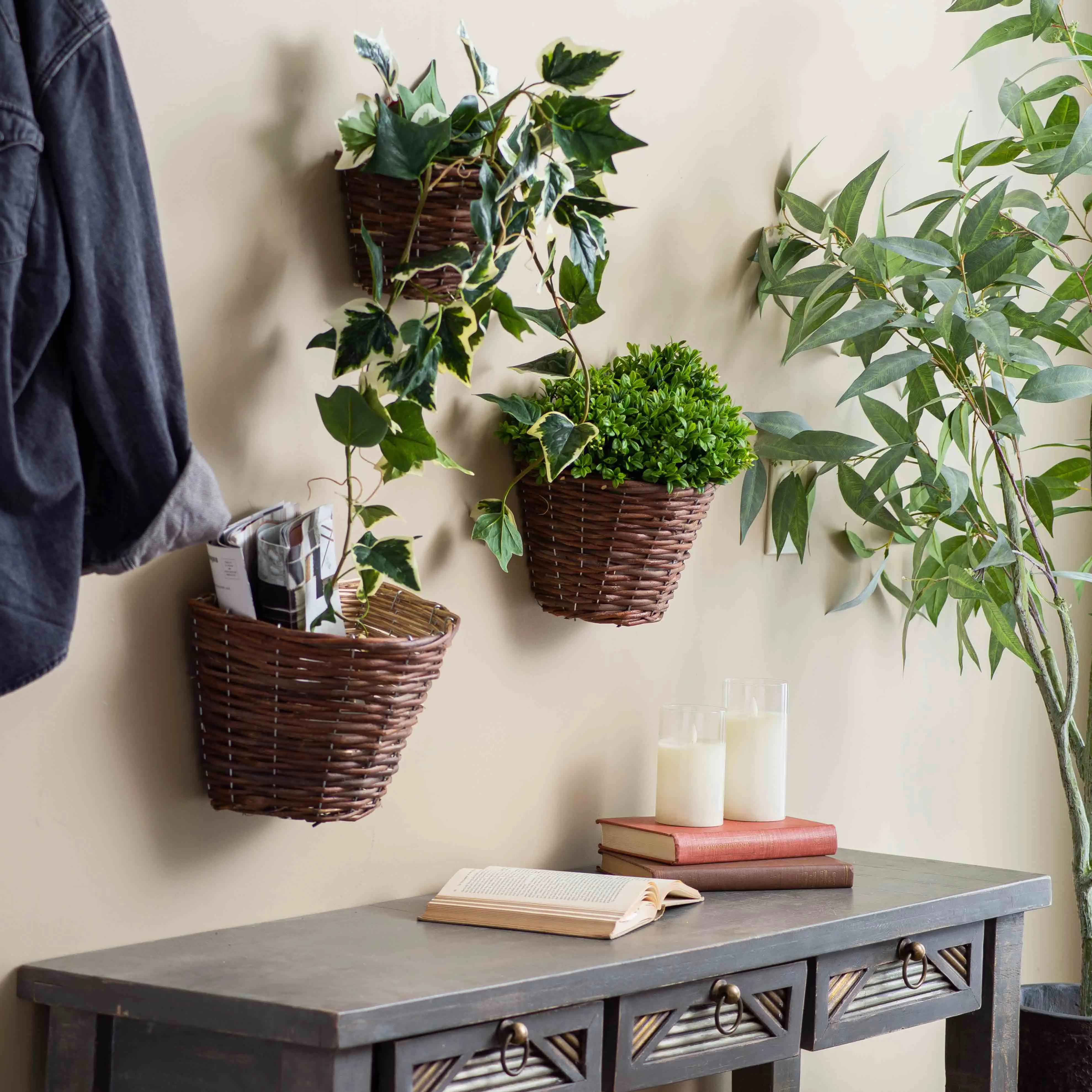 Natural Woven Wicker Hanging Wall Basket Planter Set of Three
