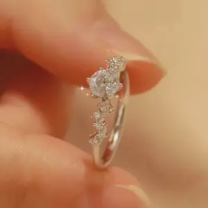 luxury 18K Real Platinum PT950 Moissanite Ring Feminine Diamond Ring luxurious and fine piece of jewelry for formal occasions