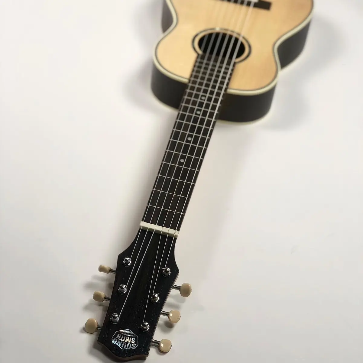 Sound Smith Guitaleles Sound Smith Guitaleles
