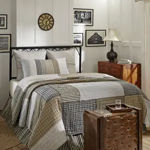 Ashlynn Quilt