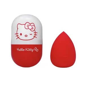 Hello Kitty® Travel Case + Blending Sponge