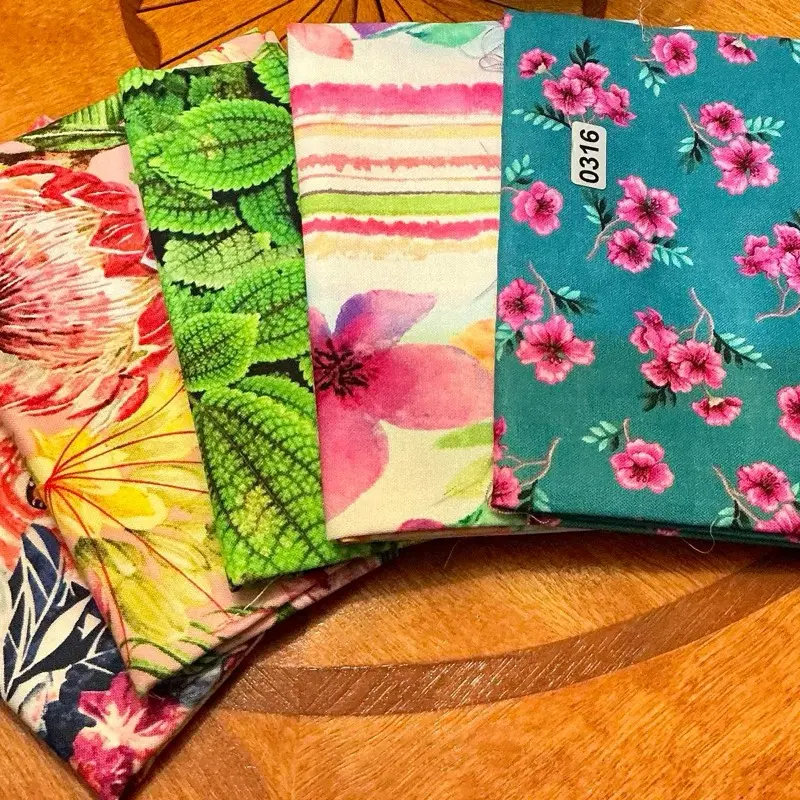 Premium  Quality 5 fat quarters quilt fabrics