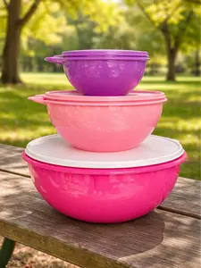 Set de tazones fiusha 6.5 Rosa de enmedio 2.75 morado 1.4 litros.