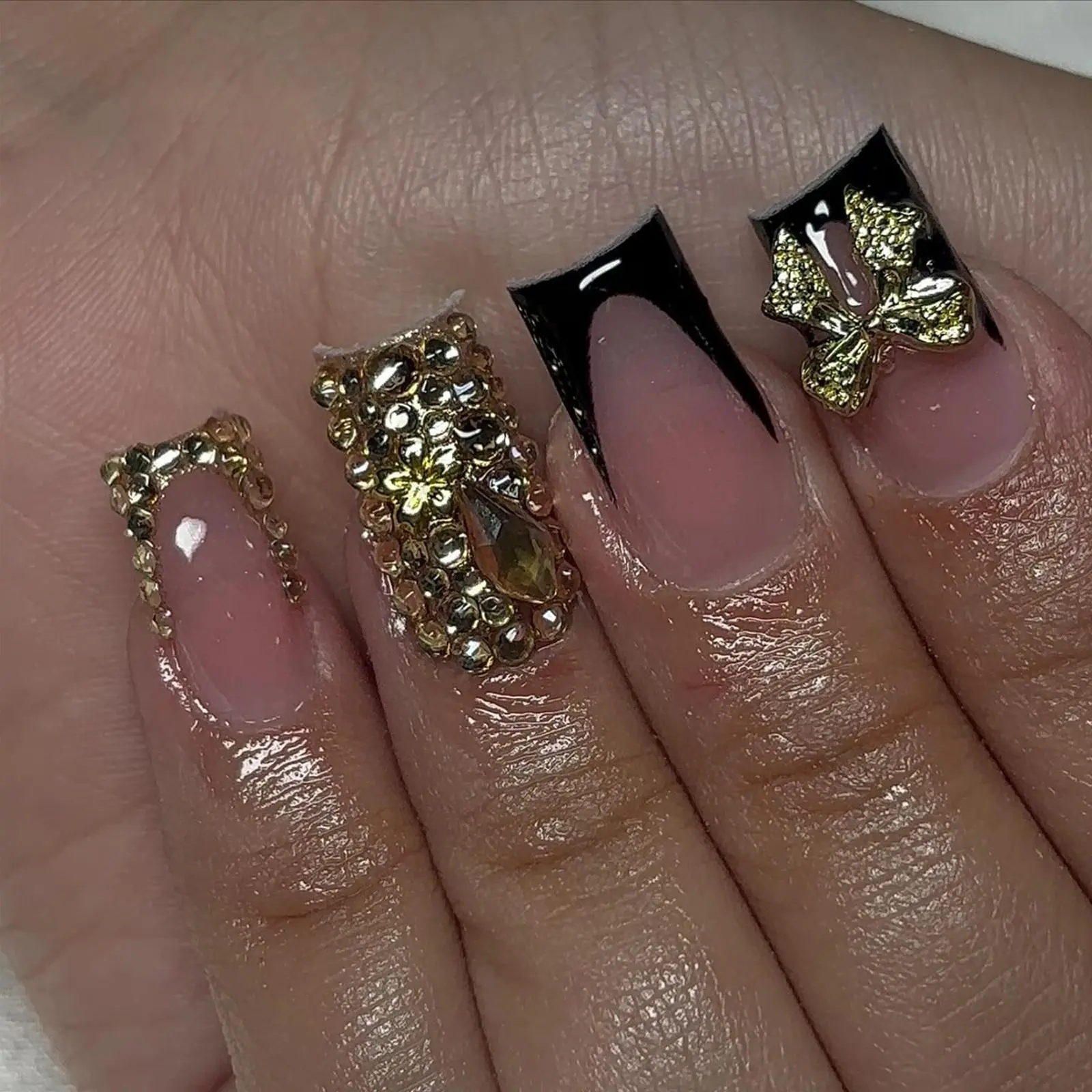 Bow Decor Fake Nail, Elegant Bling Rhinestone Decorated Butterfly, 24pcs Fashion Press on Nails for Women & Girls Diy Nail Art, Elegant Stick on Nails Kit Nail