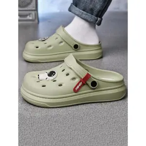 Men's Cartoon Astronaut Design Clogs, Casual Comfortable Hollow Out Design Clogs for Outdoor Beach, Non-slip Clogs for Daily WearGift