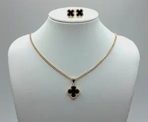 set de cadena colgante y aretes