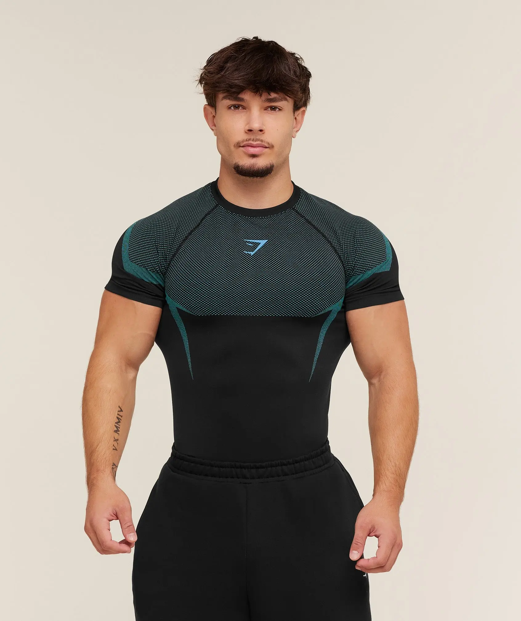 (CLEARANCE) Onyx Seamless T-Shirt Men's Shirt Gift for Him Comfortable & Stylish Casual Wear Perfect for Any Collection (with logo)