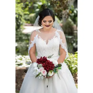 Elbow Length Wedding Veil with Lace Trim, Short Bridal Veil