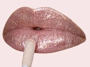 Bebella Luxe Lip Gloss Finish Non-Sticky Lipstick - Moisturizing Gloss Lip Gloss Cosmetic Makeup with Plastic Princess Design Glossy Glaze No Alcohol or Aerosol Buildable for Bolder Look Hydrate Moisturizer