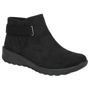 Bzees Gaze Quilted Ankle Boot