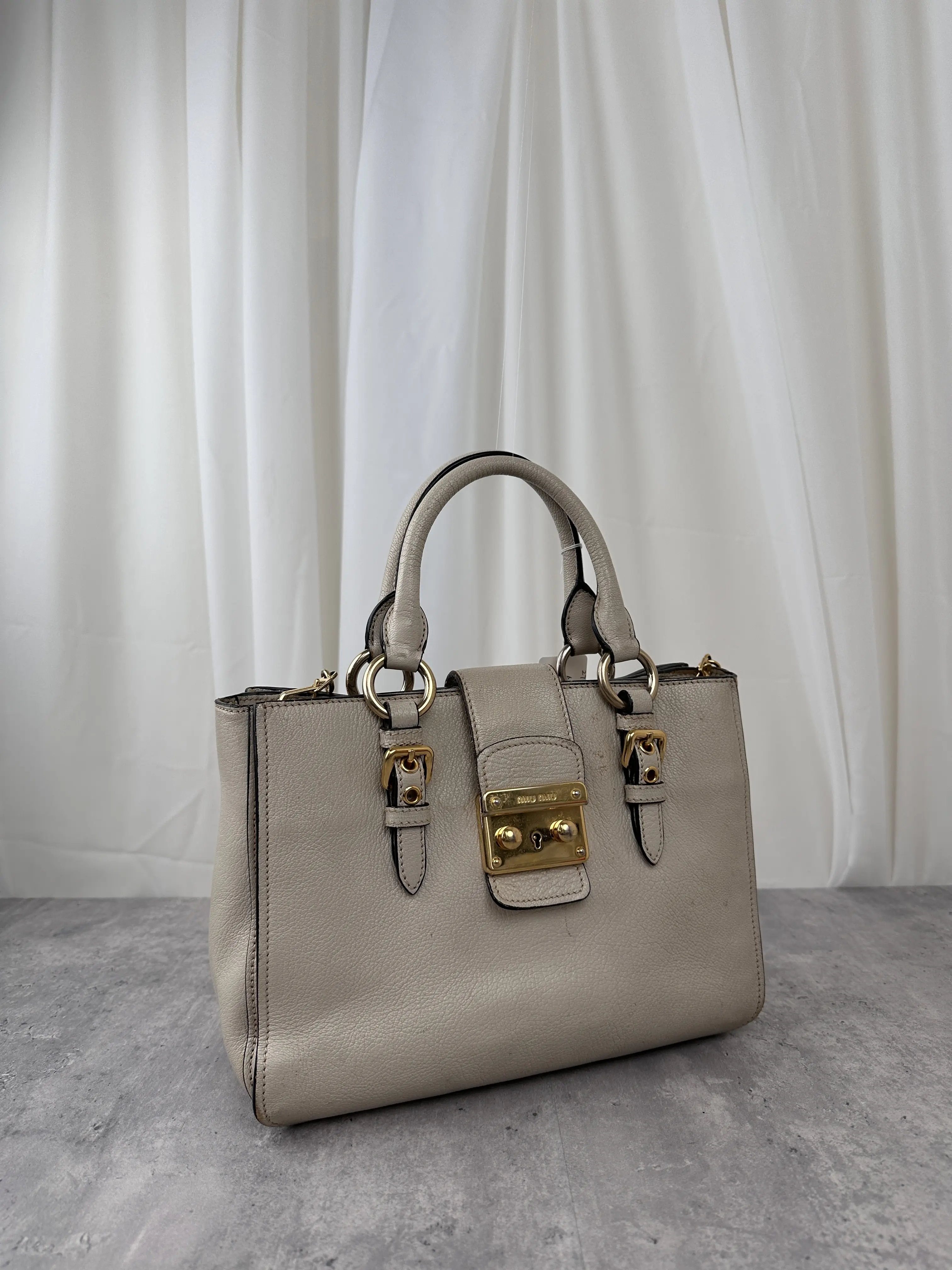 Pre-owned miumiu Leather Shoulder Bags 2 Way Bag Madras Cowhide MR03042026A691