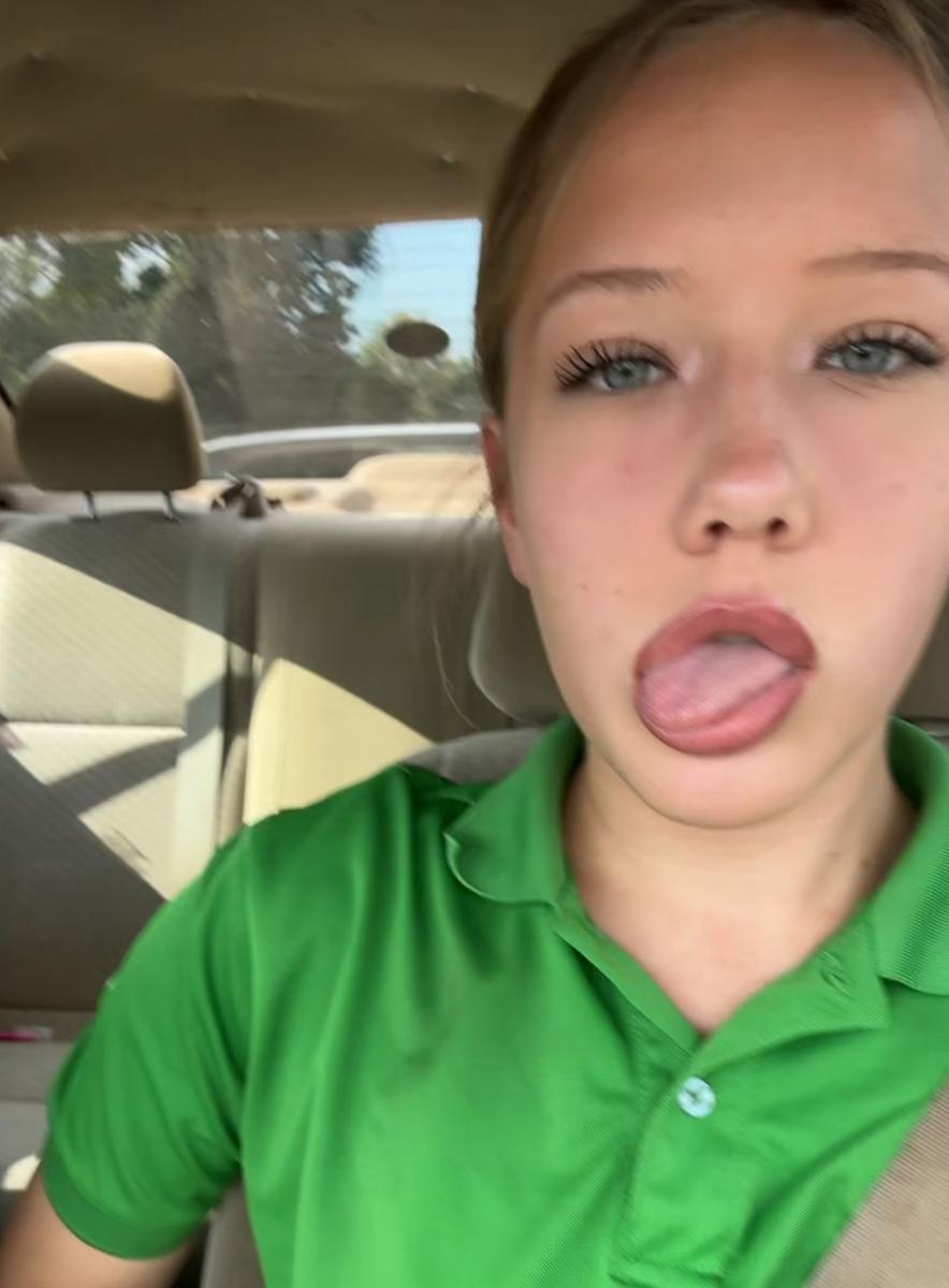 Item: Buy 1 get 3 free (Standard)