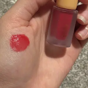 Product Review of [Laka] Mini Fruity Glam Tint — Glossy Lip Tint with a Lightweight, Non-Sticky Feel that Leaves a Transfer-Proof Stain from B**🌸