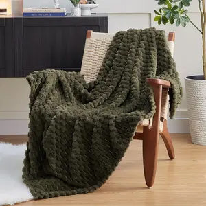 Throw for Couch or - 3D Imitation Turtle Shell Jacquard Decorative Blankets - Fuzzy Flannel Suitable for Seasons(50"*60",Dark Green)