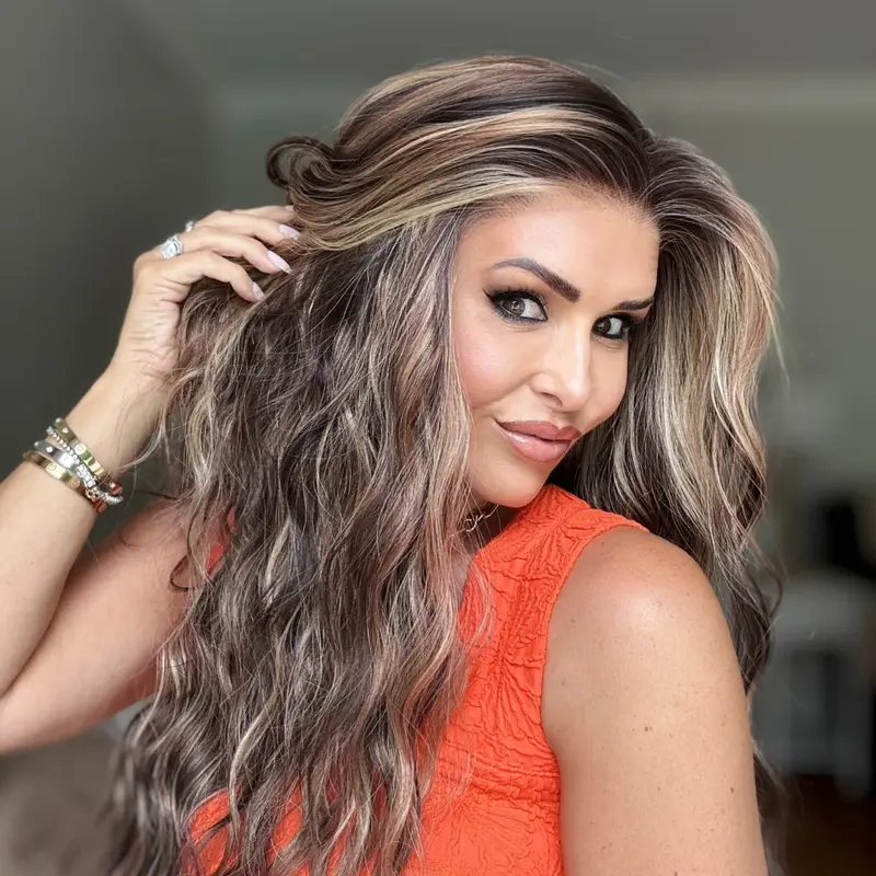 AISOM Marissa Sunlit Mocha Long Water Wave Free Part Lace Front Wig 20 Inches with Scandinavian Hairline Low Density Natural Looking Synthetic Wig