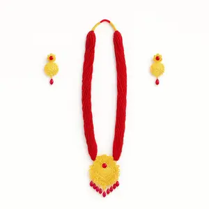 Beaded Tilhari Necklace Set with Gold-Tone Pendant & Matching Earrings Vibrant Beads for Elegant Look