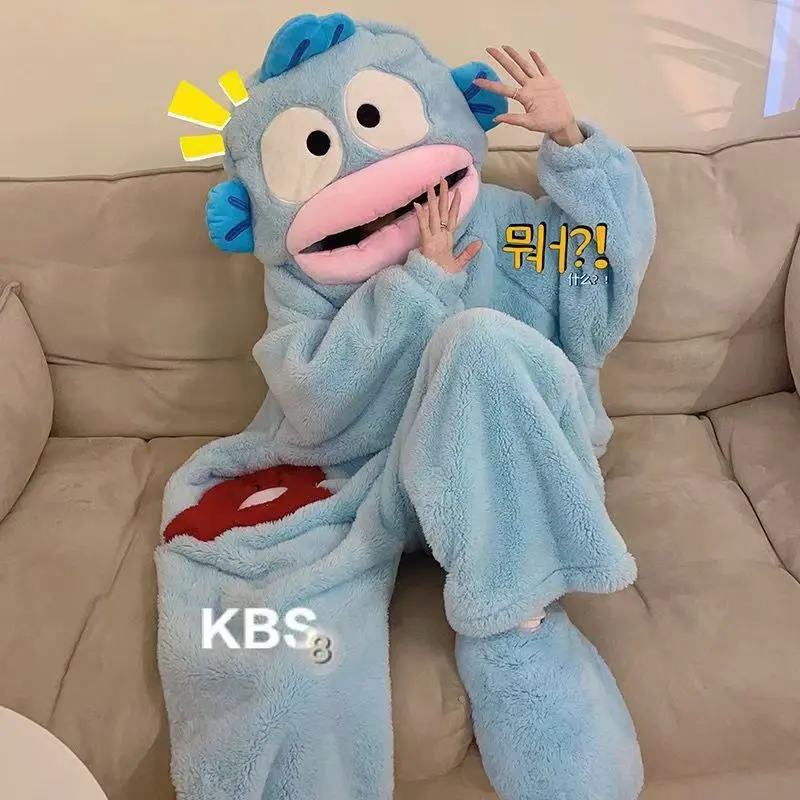 Big mouthed fish conjoined