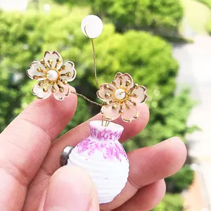 Creative Mini Vase Fridge Magnet Set, 1PCS DIY Resin Refrigerator Magnets with Nordic Chinese Style Design, Decorative Flower Vase Magnets for Kitchen, Locker and Room, Unique Gift for Girlfriend, Best Friend and Mother