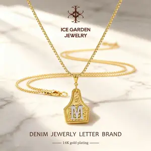 ICE GARDENJEWELRYWestern-style jewelry letter plate pendant necklace, copper plated with 14K gold, 26 embossed pattern necklace men's