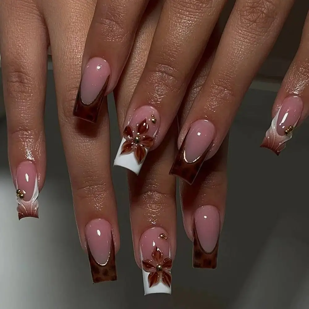 24pcs Medium Square Press-On Nails, Fake Nails, Leopard Print French Style, 3D Gel Petals and Glitter Design, Easy Wear Acrylic False Nails Set Nail Kit