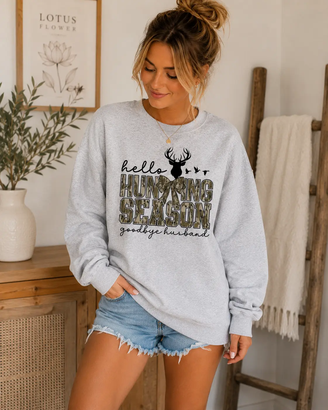Mama Deer Hunting Sweatshirt, Vintage Bottomland Camo Graphic Pullover, Women's Outdoor Hunting Gift, Mother's Day Presents, Casual
