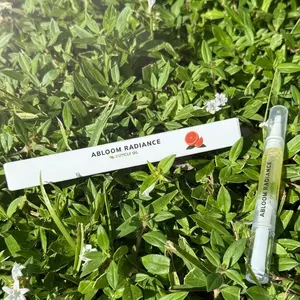 Abloom Radiance Cuticle Oil Pen with Jojoba Grapefruit & Tea Tree Oils for Hydration and Nail Strengthening Non-Greasy Fast-Absorbing Formula for Everyday Care