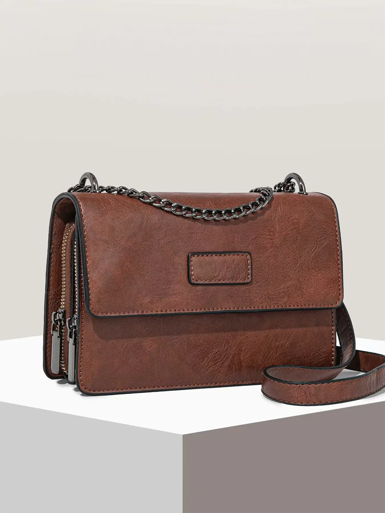 Fashionable women's solid color bags, elegant women's bags with chain design, lightweight and casual women's crossbody bags, Fashionable shoulder bag, suitable for commuting, shopping, dating and other occasions
