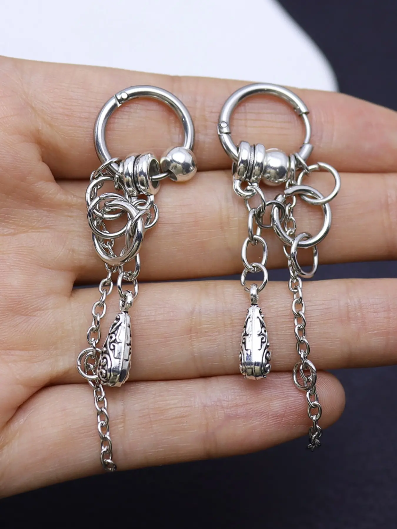 Personality Harajuku Style Stainless Steel Hoops Circular Ring Water Droplet Pendant Chain Dangling Earrings for Women Men Punk Gothic Jewelry