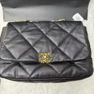 Pre-owned CHANEL Lamb Clutches & Wristlets 19 handbag