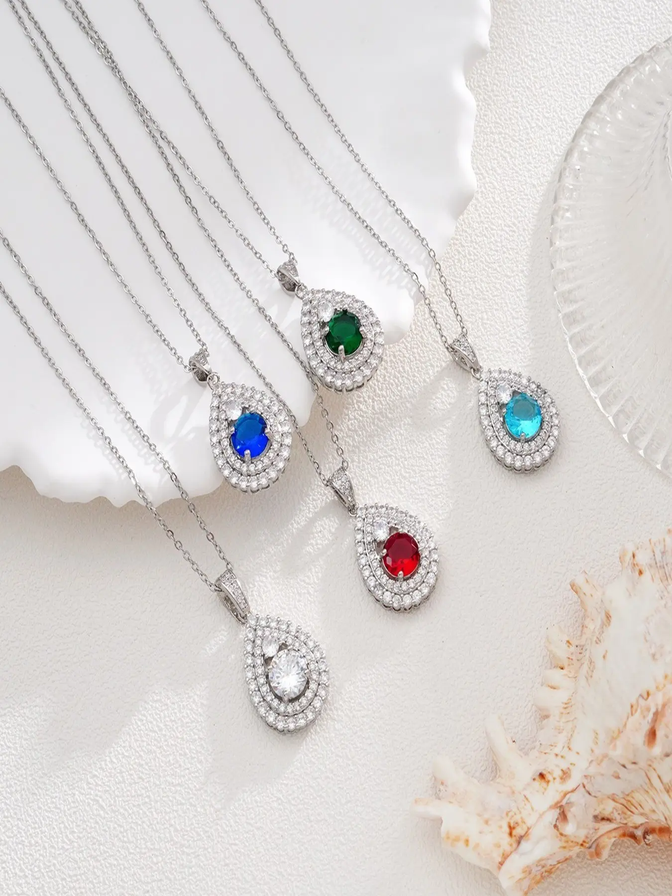 1 Teardrop-Cut Zircon Collar Necklace with Copper-Set Emerald / Ruby / Sapphire Multicolor Pendants; Minimalist Titanium Steel Jewelry for Women; Versatile Necklace for Everyday Wear and Commuting