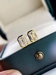 1 Pair Pretty Cubic Zirconia Stud Earrings Shining Earrings For Women For Wedding Engagement Anniversary Party Jewelry Valentine's Day Gift