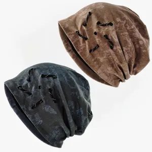 Pull-string style pile hat, made of soft and comfortable fabric, providing warmth in autumn and winter, with good breathability. It is a fashionable and niche style, suitable for both men and women.