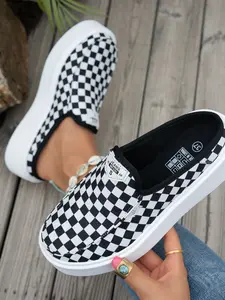 Checkered Print Low Top Casual Shoes, Slip-On Board Sneakers, European and American Fashion Trendy Half Sandals for Women