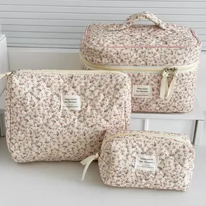3-Piece Quilted Travel Makeup Bag Set, Large Capacity, Washable, Floral Pattern, Portable, Ideal for Women/girls, Perfect Gift