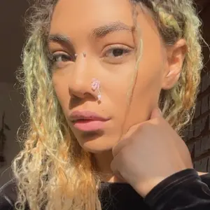 Beaded dangle nose cuff