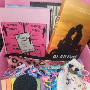 6 book Bookbox