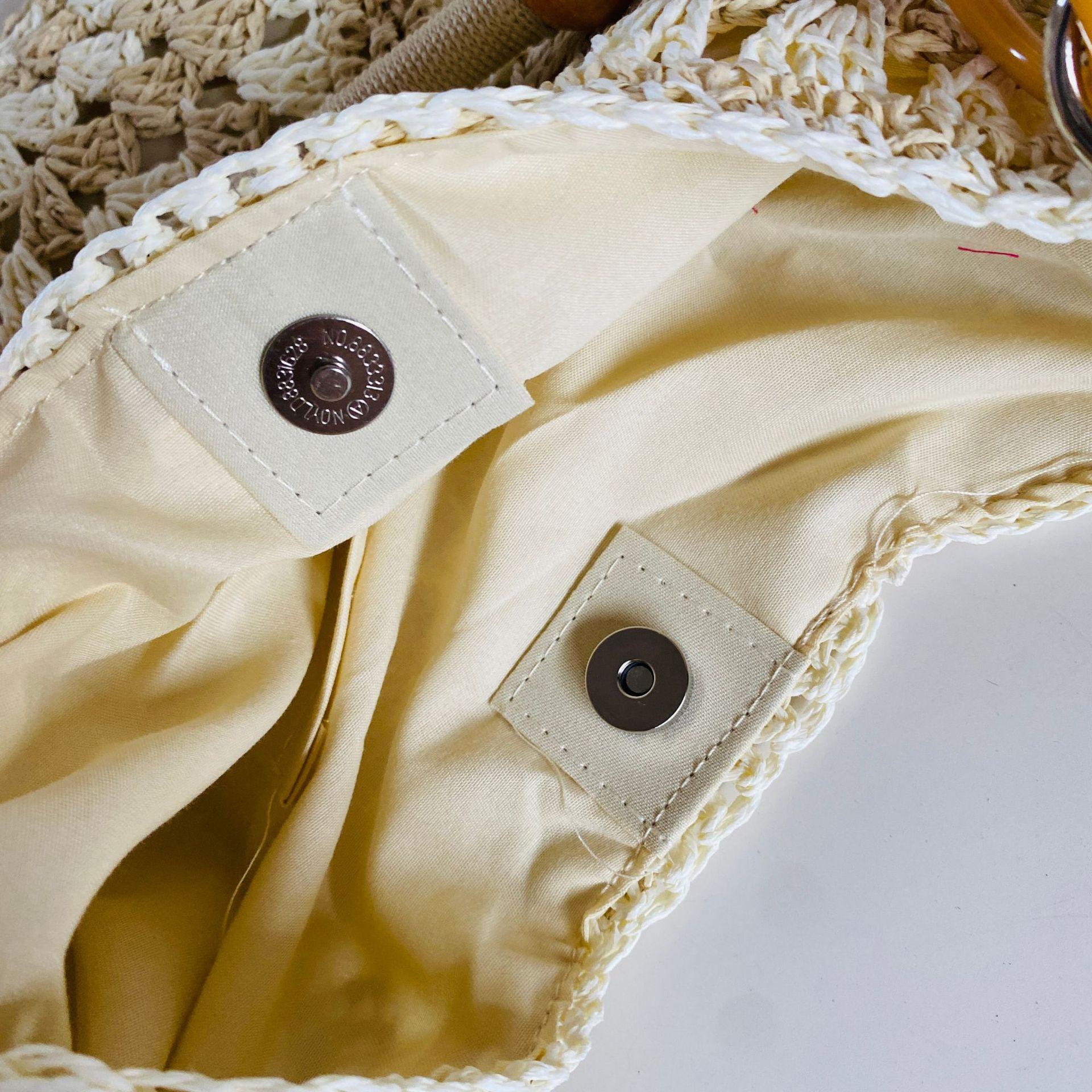 New Fashionable Handmade Woven Bag Versatile Paper Rope Crochet Straw Shoulder Bag for Beach & Vacation Style Lightweight Functional Summer Accessory