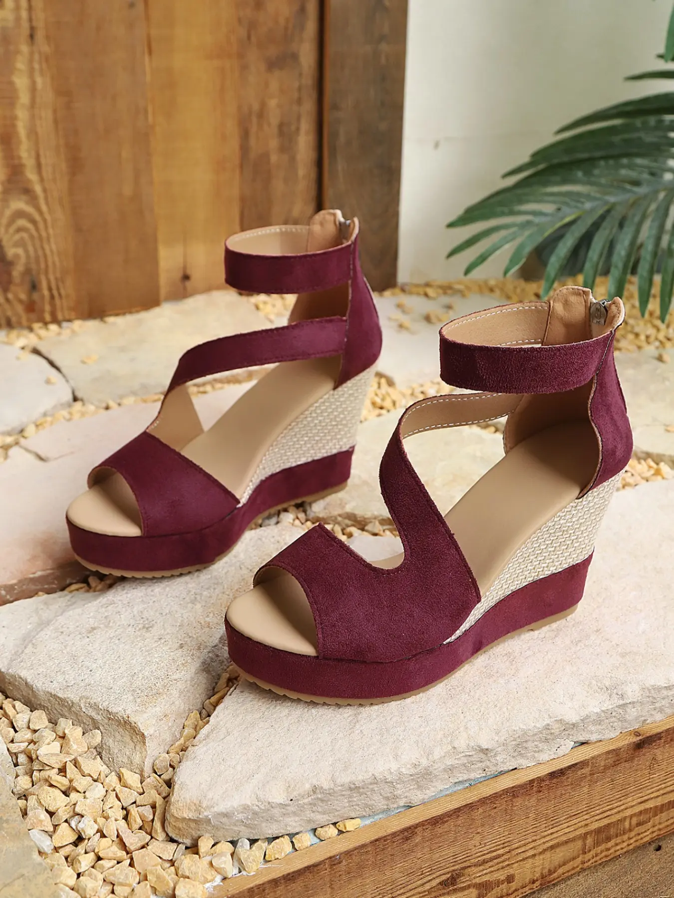 Summer New Wine Wedge Sandals for Women, Fish Mouth One Strap Thick Sole Heeled Roman Shoes, Casual Fashion Footwear, Fashionable Heeled Sandals