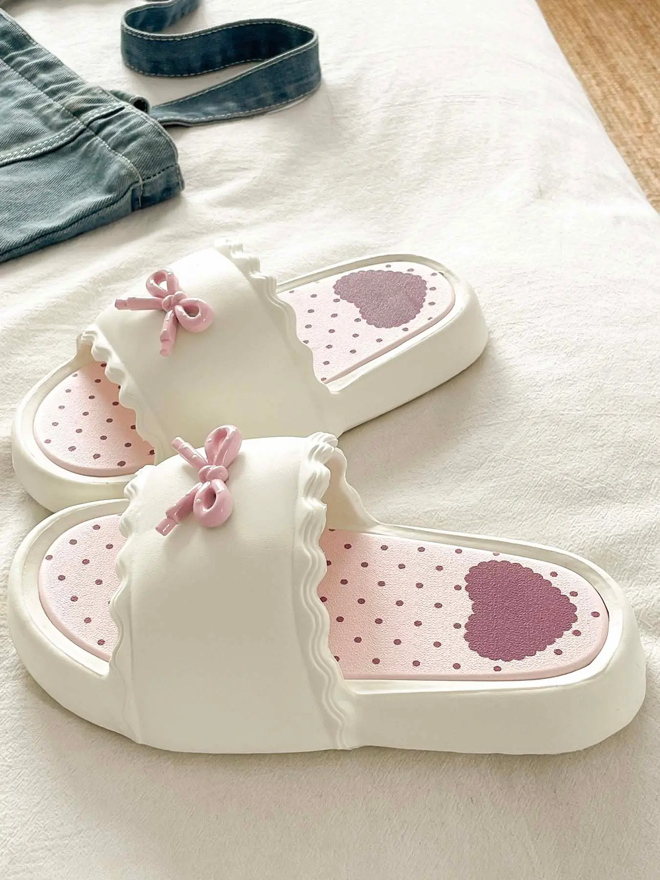 Summer Bestseller Cute Sweet Style Sandals for Women, Eva Soft Sole, Comfortable Lightweight, Versatile Beach & Home Wear, One-Piece Flip Flops, Summer Slide Slippers, Casual Slippers